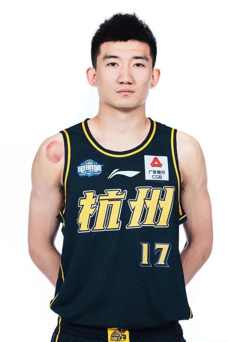 张镇麟因伤退出中国男篮集训辽宁队致谢篮协的简单介绍